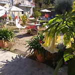 Cascina Giardini * אלבה
