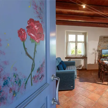 Cascina Giardini Εξοχικό σπίτι Άλμπα