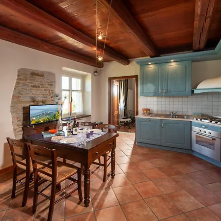 Cascina Giardini * Alba