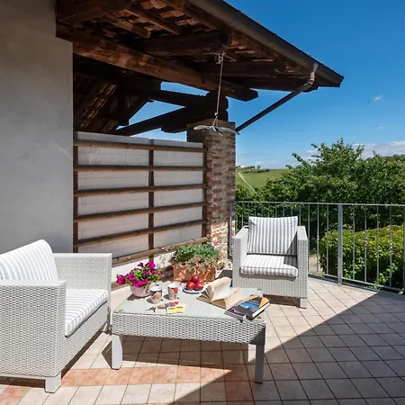 Cascina Giardini Hétvégi ház Alba