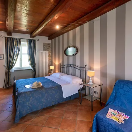 Cascina Giardini * Alba